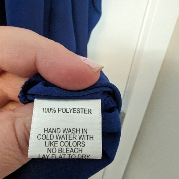 Gibson NWOT cobalt blue ,long sleeve blouse,button front, Raglan sleeve - Picture 3 of 6